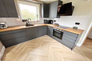 Kitchen- click for photo gallery